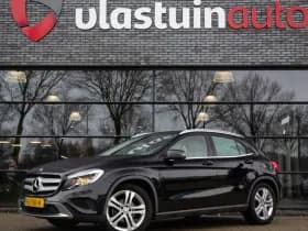 Mercedes-Benz GLA 180 Ambition , Trekhaak, Leer, Achteruitrijcamera