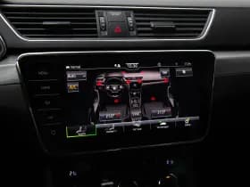 Škoda Superb Combi 1.4 TSI iV Business , Memory, Canton, Carplay, Camera thumbnail 17