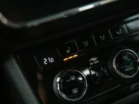 Škoda Superb Combi 1.4 TSI iV Business , Memory, Canton, Carplay, Camera thumbnail 20