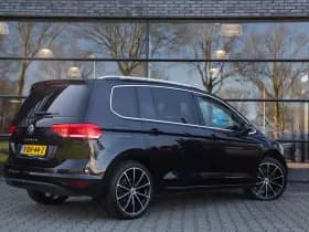 Volkswagen Touran 1.5 TSI Highline 7p , Adap. cruise, Trekhaak, Carplay, Stoel/stuurverwarming, thumbnail 2