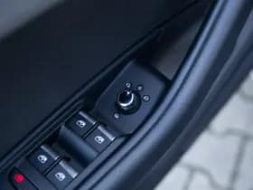 Audi A4 Avant 35 TDI Launch edition S-line , Sportstoelen, Camera, Virtual Cockpit, thumbnail 24