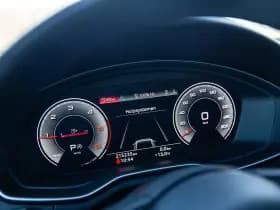 Audi A4 Avant 35 TDI Launch edition S-line , Sportstoelen, Camera, Virtual Cockpit, thumbnail 5