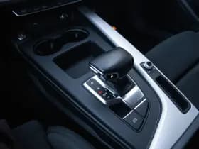 Audi A4 Avant 35 TDI Launch edition S-line , Sportstoelen, Camera, Virtual Cockpit, thumbnail 6