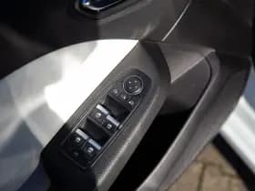 Renault Clio 1.6 E-Tech Hybrid 140 Zen , Carplay, Camera, Keyless entry, thumbnail 22