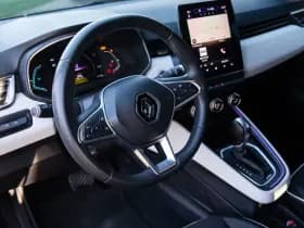 Renault Clio 1.6 E-Tech Hybrid 140 Zen , Carplay, Camera, Keyless entry, thumbnail 4