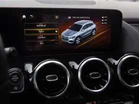 Mercedes-Benz GLA 200 AMG Line , Trekhaak, Achteruitrijcamera, Stoelverwarming, thumbnail 17