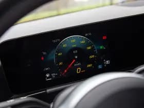 Mercedes-Benz GLA 200 AMG Line , Trekhaak, Achteruitrijcamera, Stoelverwarming, thumbnail 5