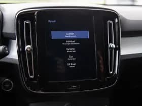 Volvo XC40 1.5 T3 Momentum , Achteruitrijcamera, Cruise control, Navigatie, thumbnail 17