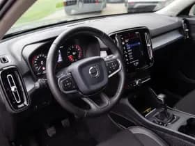 Volvo XC40 1.5 T3 Momentum , Achteruitrijcamera, Cruise control, Navigatie, thumbnail 4