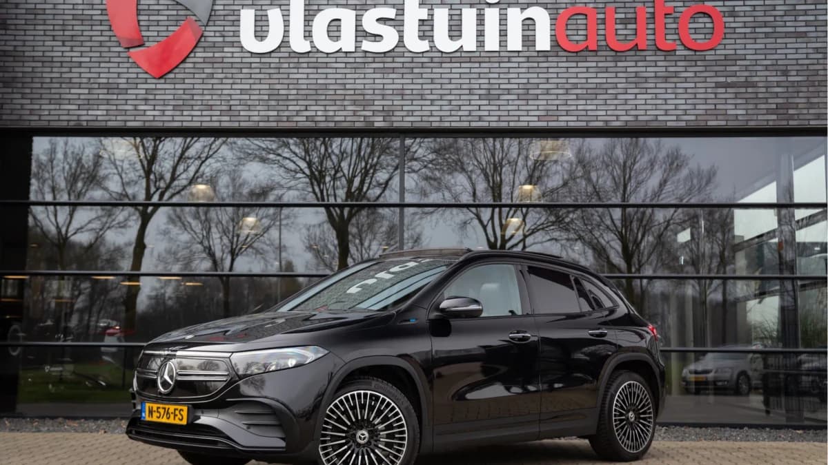 Mercedes-Benz EQA 250 Business Solution AMG 67 kWh , Panoramadak, Trekhaak, Head-up display, — foto 1
