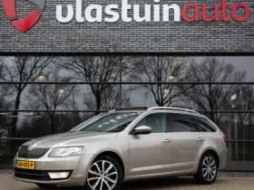 Škoda Octavia Combi 1.6 TDI Greentech Edition Businessline , Panoramadak, Trekhaak, Achteruitrijcamera,