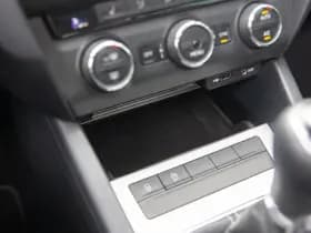 Škoda Octavia Combi 1.6 TDI Greentech Edition Businessline , Panoramadak, Trekhaak, Achteruitrijcamera, thumbnail 19