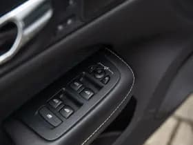 Volvo S60 2.0 T8 AWD Twin Engine R-Design , Panoramadak, Harman/Kardon, Head-up display, Trekhaak, thumbnail 25