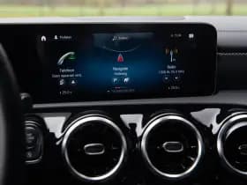 Mercedes-Benz CLA-Klasse 180 Business Solution Progressive , Virtual cockpit, Achteruitrijcamera, BTW thumbnail 12