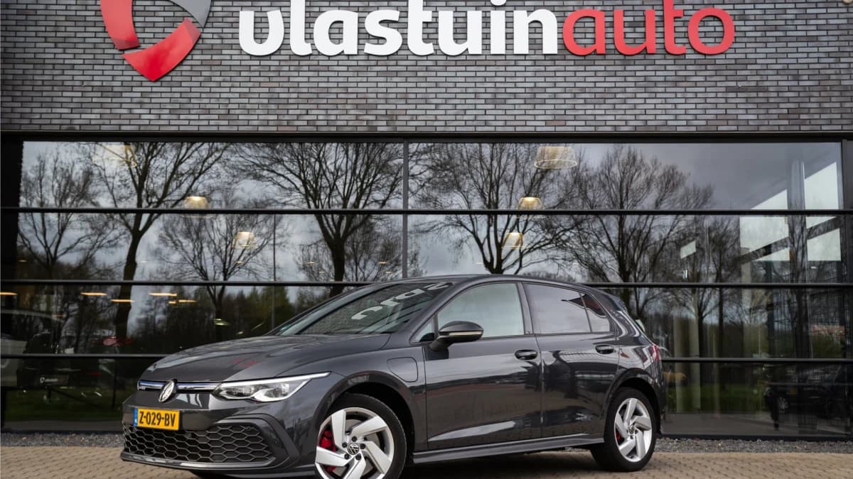 Volkswagen Golf — foto 1