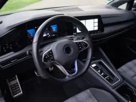 Volkswagen Golf thumbnail 3