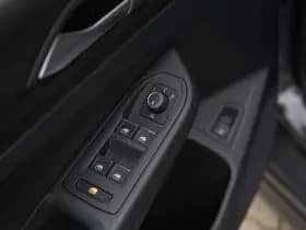 Volkswagen Golf thumbnail 21