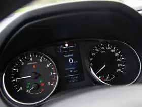 Nissan Qashqai thumbnail 6