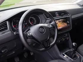 Volkswagen Tiguan thumbnail 4