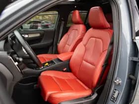 Volvo XC40 thumbnail 4