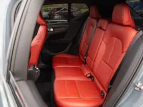 Volvo XC40 thumbnail 10