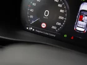 Volvo XC40 thumbnail 13