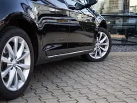 Volkswagen Golf thumbnail 9