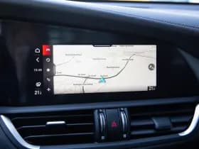 Alfa Romeo Giulia thumbnail 13