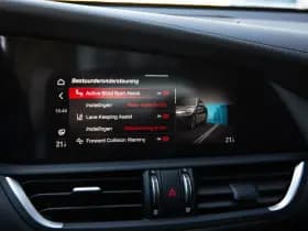 Alfa Romeo Giulia thumbnail 14