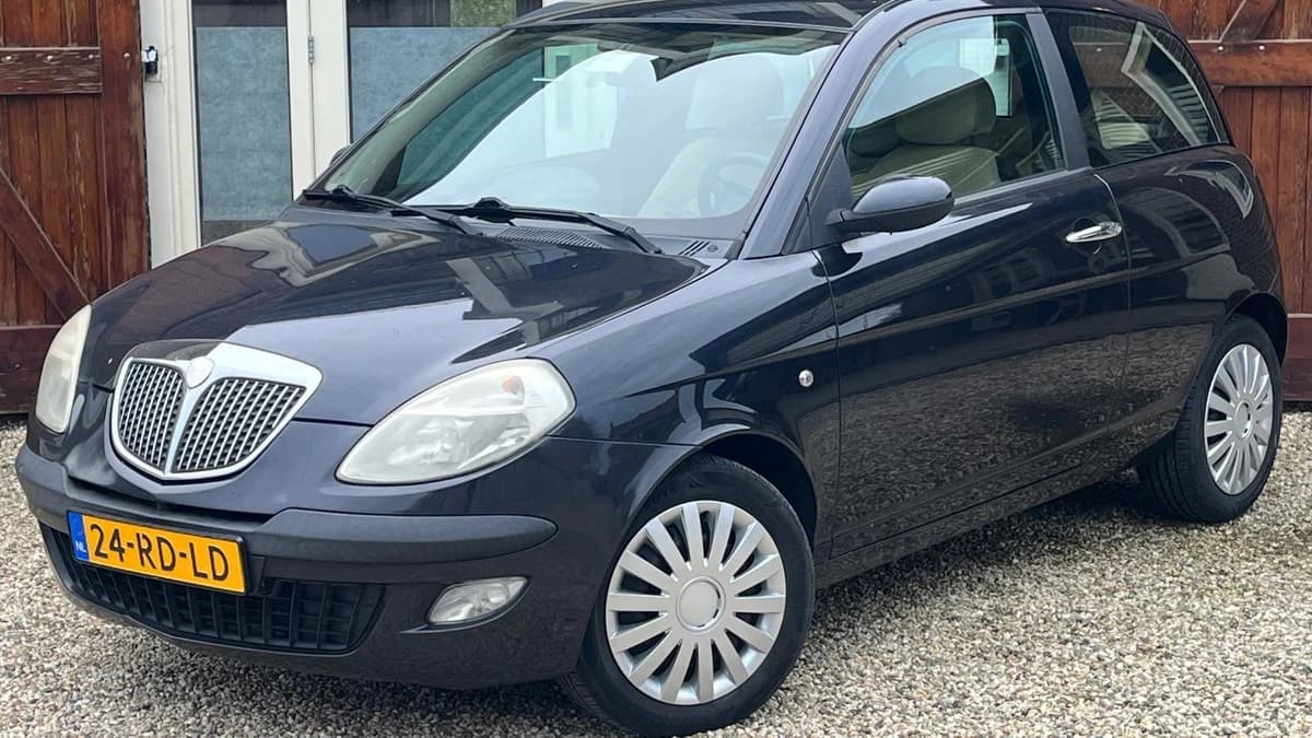 Lancia Ypsilon — foto 1