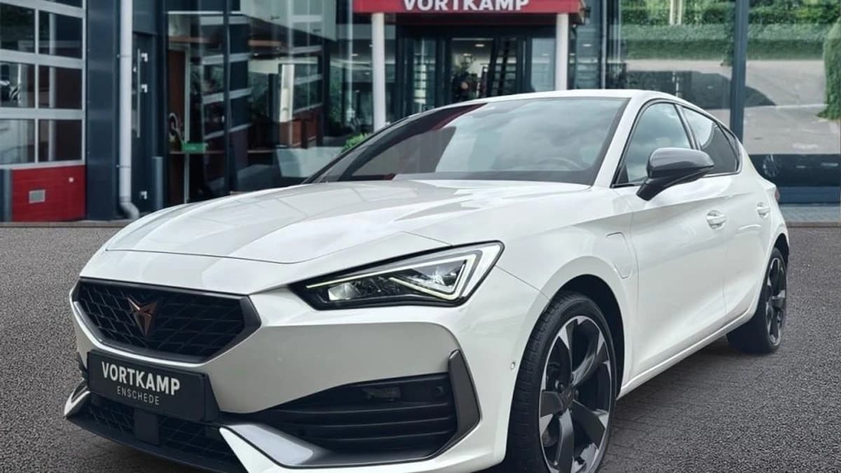 CUPRA Leon — foto 1