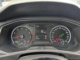 Volkswagen T-Roc thumbnail 17