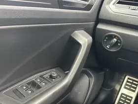 Volkswagen T-Roc thumbnail 18
