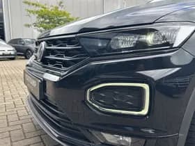 Volkswagen T-Roc thumbnail 31