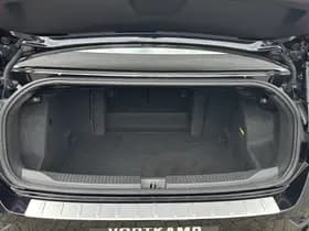 Volkswagen T-Roc thumbnail 10