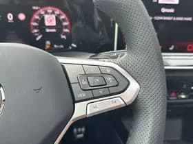 Volkswagen Golf thumbnail 17