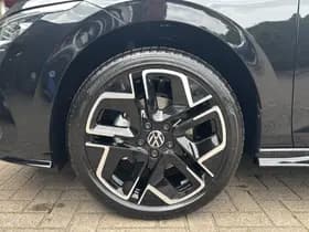 Volkswagen Golf thumbnail 9
