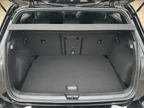 Volkswagen Golf thumbnail 10