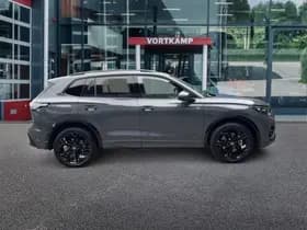 Volkswagen Tiguan thumbnail 4