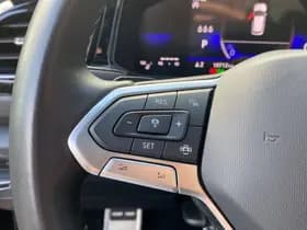 Volkswagen T-Roc thumbnail 17