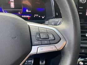 Volkswagen T-Roc thumbnail 18