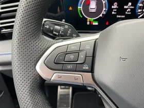 Volkswagen Tiguan thumbnail 18