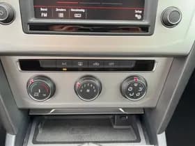 Volkswagen Passat thumbnail 20