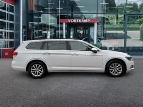Volkswagen Passat thumbnail 4