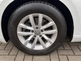 Volkswagen Passat thumbnail 9