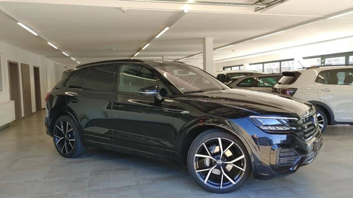 Volkswagen Touareg — foto 1
