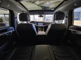 Volkswagen Touareg thumbnail 14