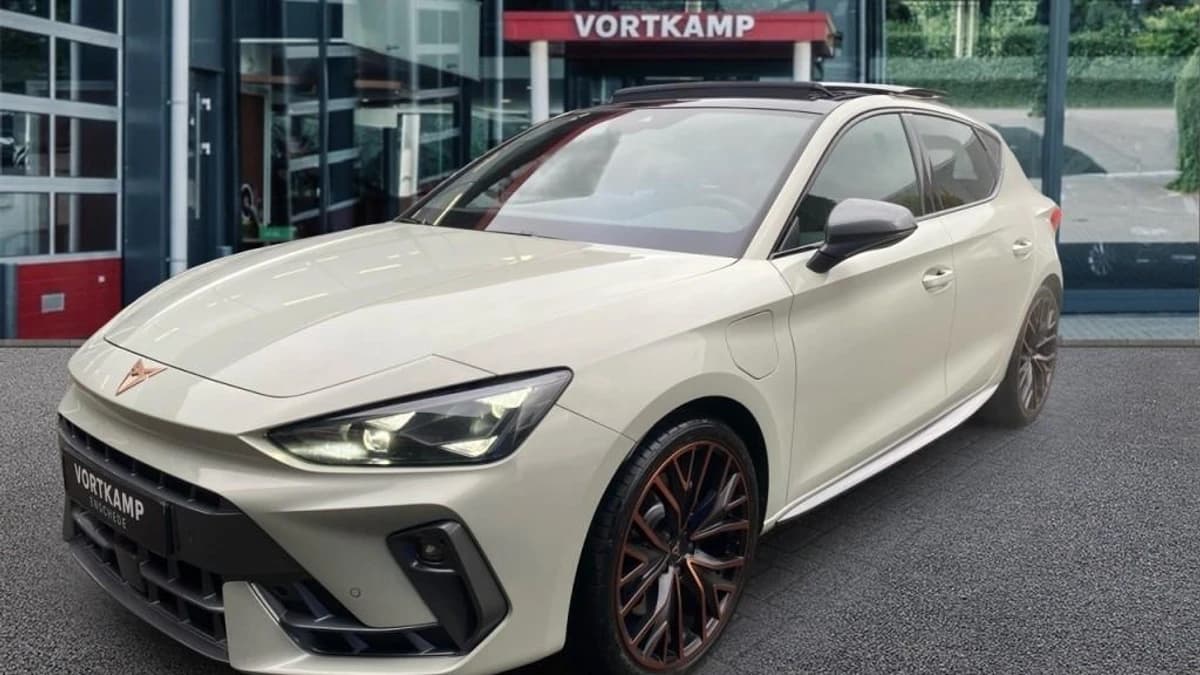 CUPRA Leon — foto 1