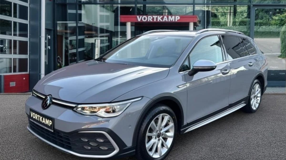 Volkswagen Golf — foto 1