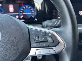 Volkswagen Golf thumbnail 16